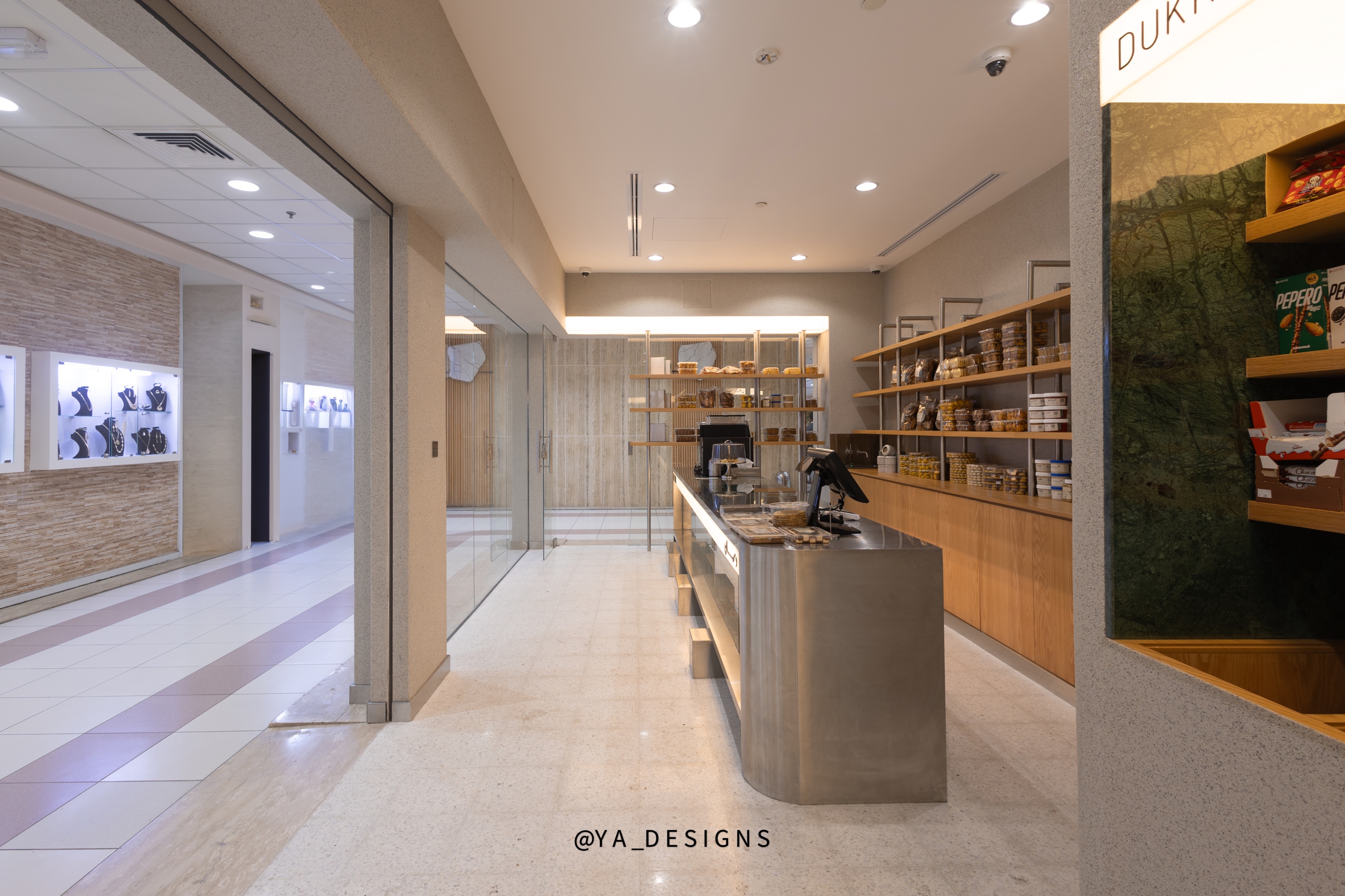 Dasman — interior photograph 2